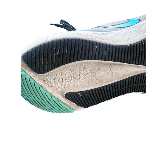 Nike Women's Gray Lace Up Low Top Running Shoes Size 9 slight diacoloration - Picture 6 of 10